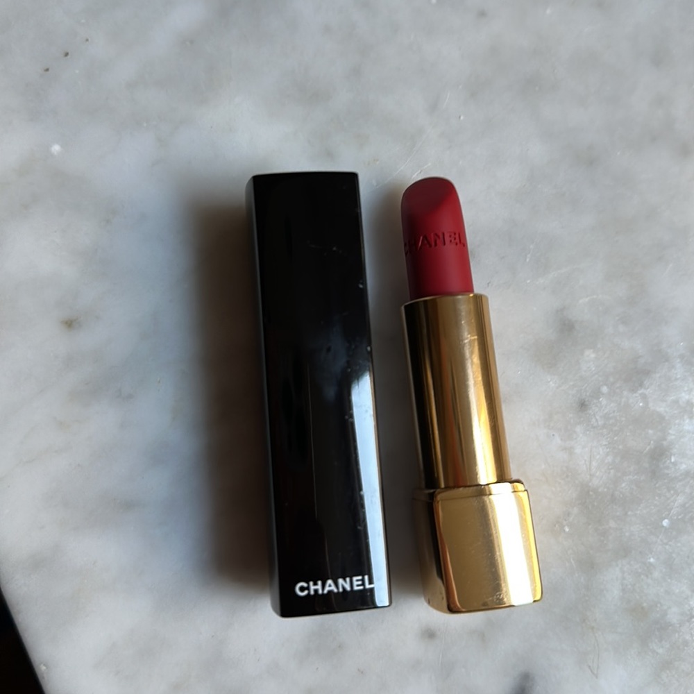 chanel rouge allure velvet 51